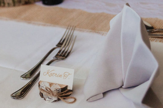 Namensschildhalter mit Spitzenherz